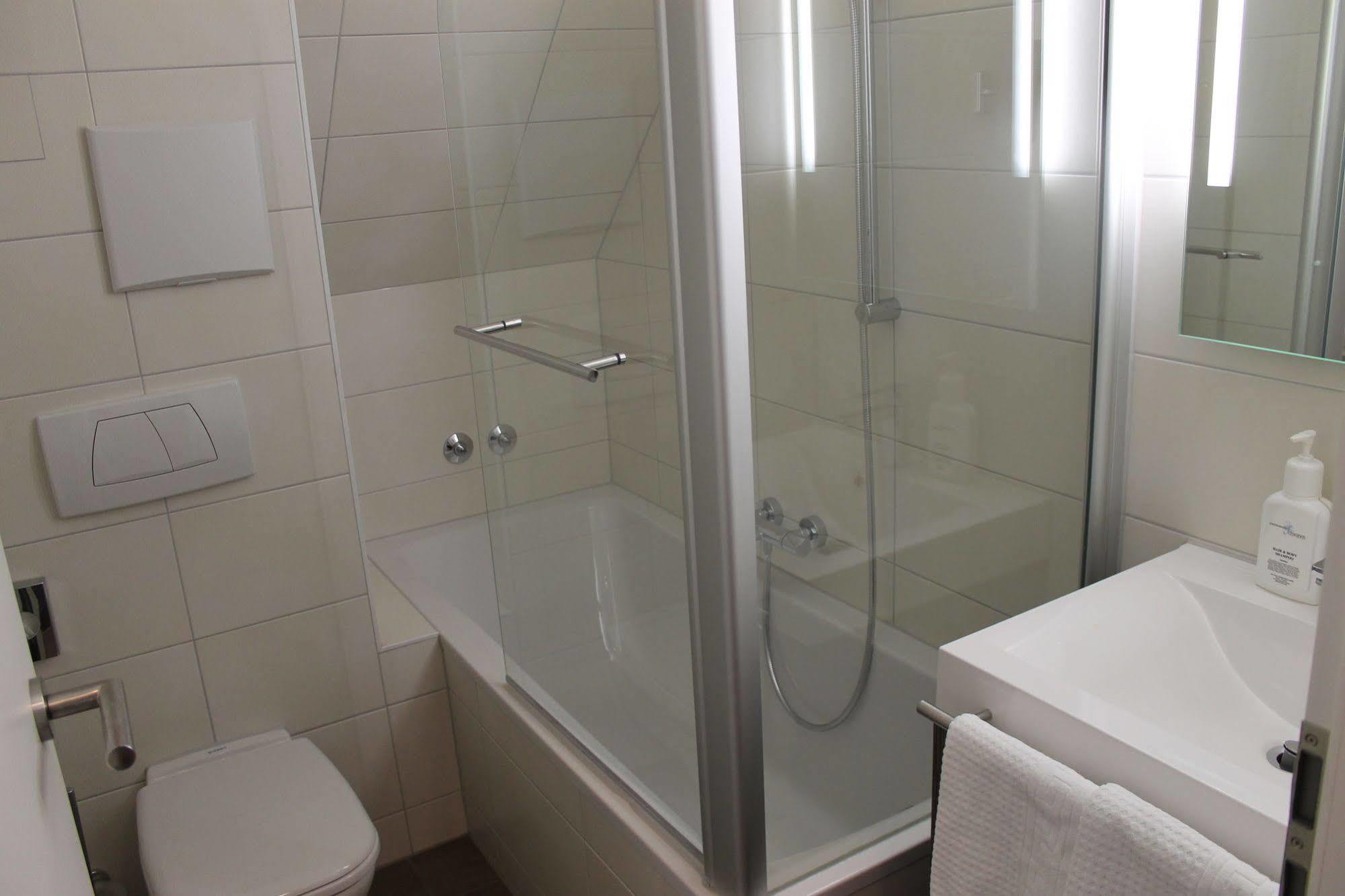 Hotel Schwanen Kongen Ngoại thất bức ảnh